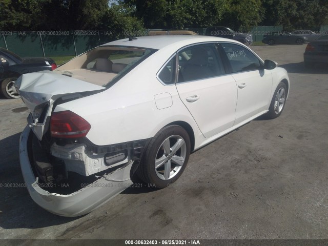 Photo 3 VIN: 1VWBP7A35CC037728 - VOLKSWAGEN PASSAT 