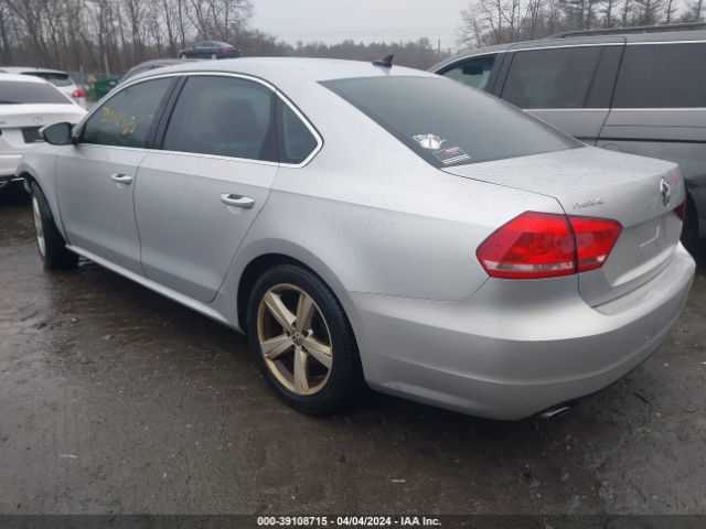 Photo 2 VIN: 1VWBP7A35CC039169 - VOLKSWAGEN PASSAT 