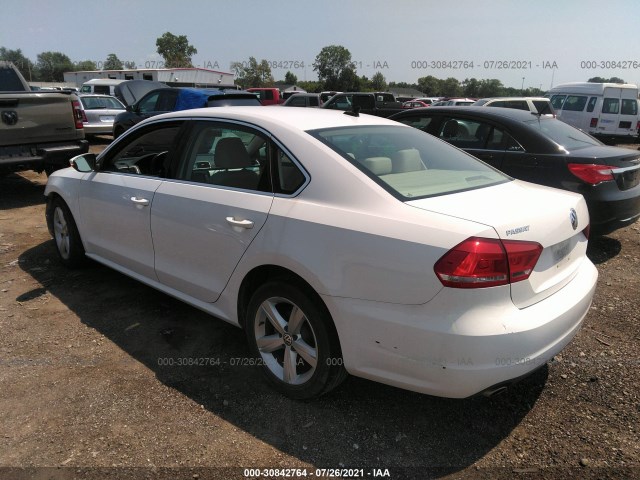 Photo 2 VIN: 1VWBP7A35CC053721 - VOLKSWAGEN PASSAT 