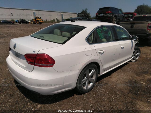 Photo 3 VIN: 1VWBP7A35CC053721 - VOLKSWAGEN PASSAT 