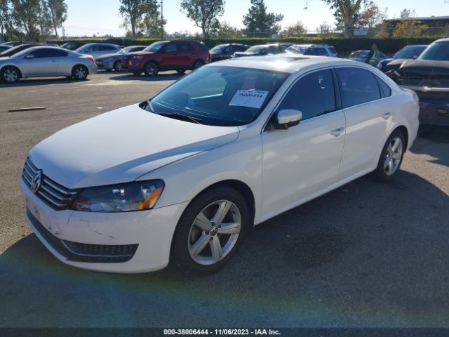 Photo 1 VIN: 1VWBP7A35CC108877 - VOLKSWAGEN PASSAT 