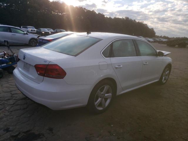 Photo 2 VIN: 1VWBP7A35DC044339 - VOLKSWAGEN PASSAT 