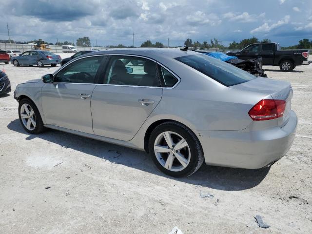 Photo 1 VIN: 1VWBP7A35DC049735 - VOLKSWAGEN PASSAT 