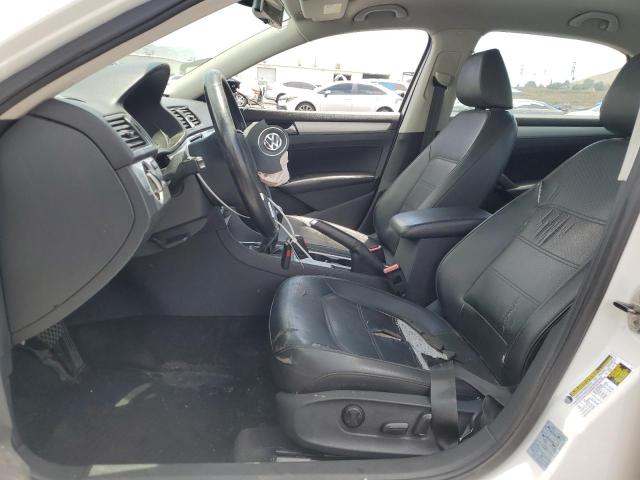 Photo 6 VIN: 1VWBP7A35DC074859 - VOLKSWAGEN PASSAT 