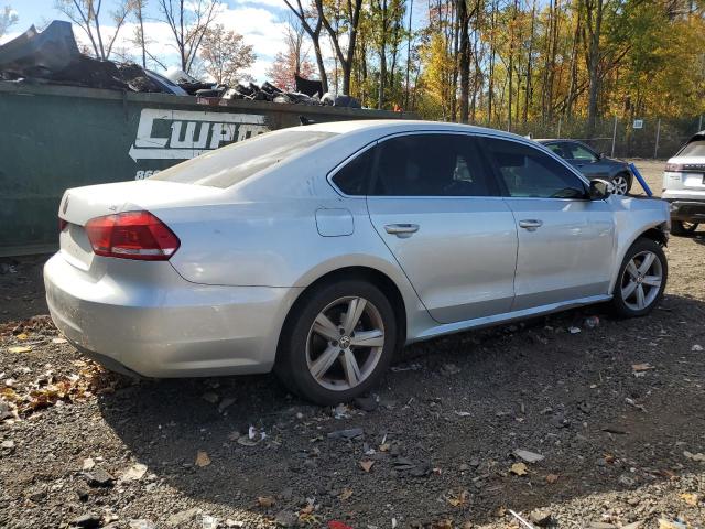 Photo 2 VIN: 1VWBP7A35DC089765 - VOLKSWAGEN PASSAT SE 