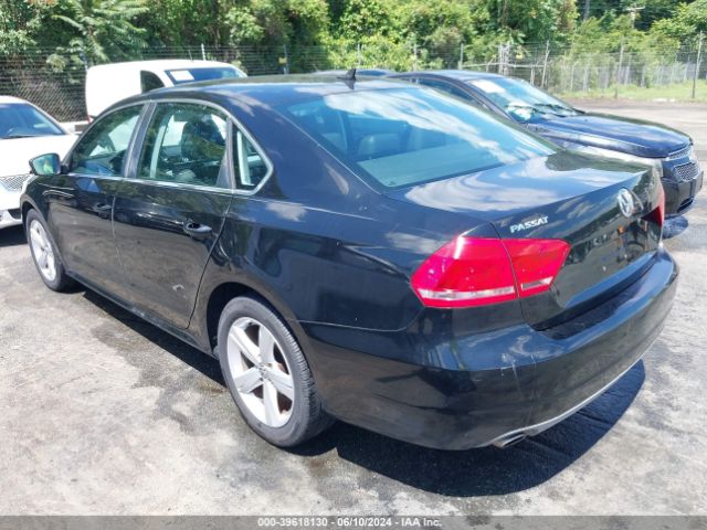 Photo 2 VIN: 1VWBP7A35DC096750 - VOLKSWAGEN PASSAT 