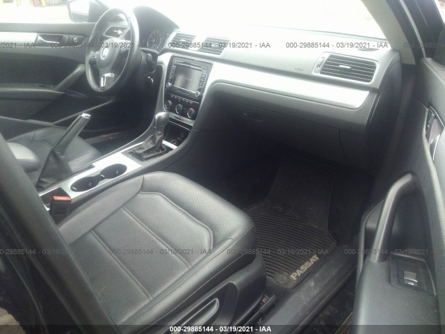 Photo 4 VIN: 1VWBP7A35DC112512 - VOLKSWAGEN PASSAT 