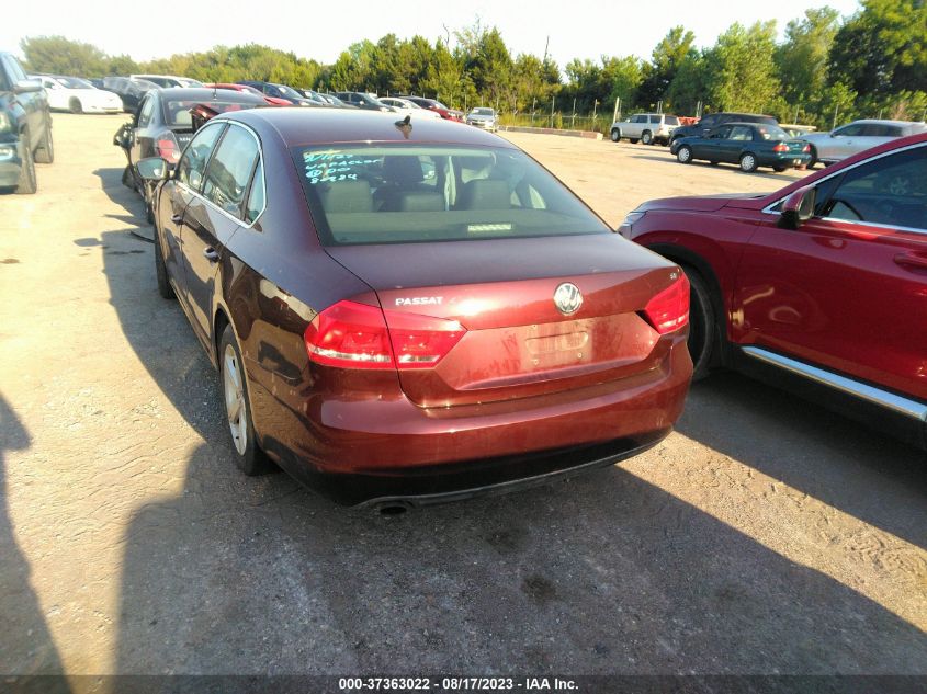 Photo 2 VIN: 1VWBP7A35DC129388 - VOLKSWAGEN PASSAT 