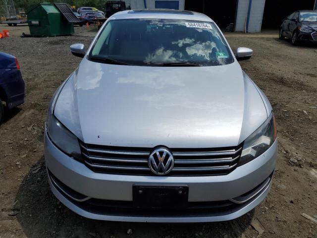 Photo 4 VIN: 1VWBP7A35DC149799 - VOLKSWAGEN PASSAT 