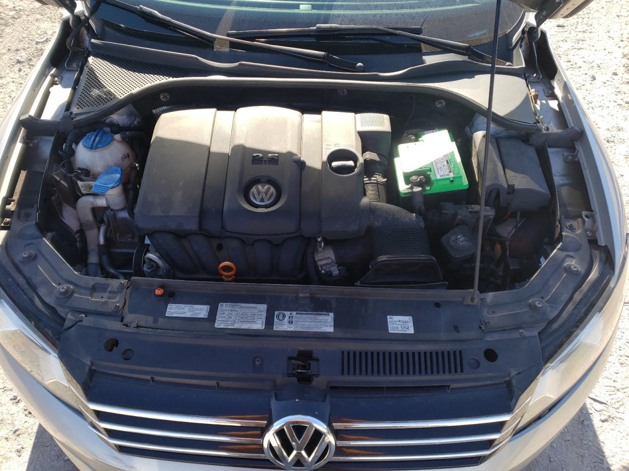 Photo 10 VIN: 1VWBP7A36CC005032 - VOLKSWAGEN PASSAT 