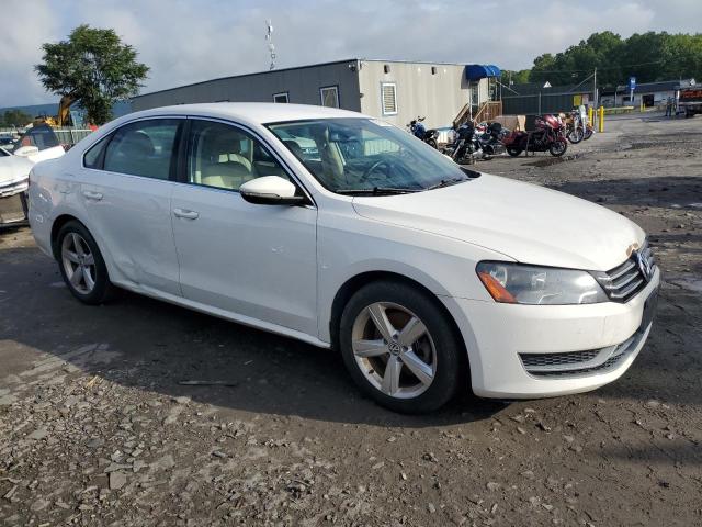 Photo 3 VIN: 1VWBP7A36CC027953 - VOLKSWAGEN PASSAT 