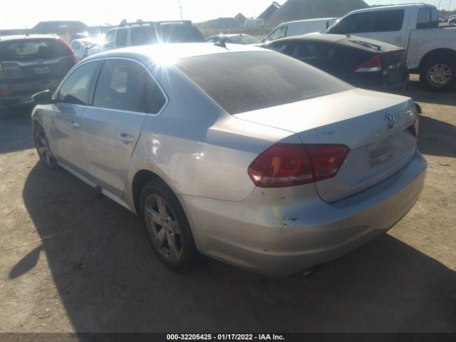 Photo 2 VIN: 1VWBP7A36CC043196 - VOLKSWAGEN PASSAT 