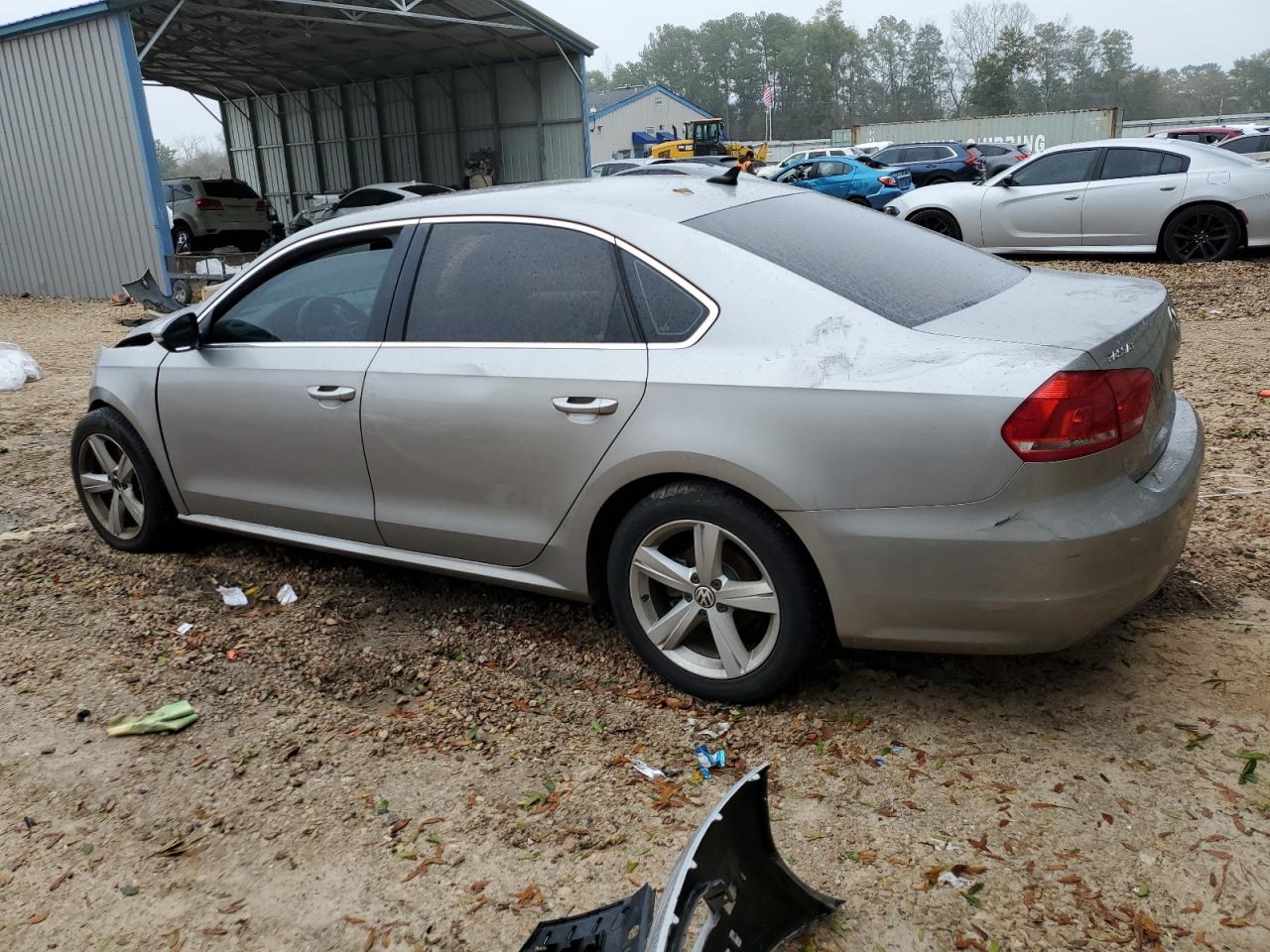 Photo 1 VIN: 1VWBP7A36CC096092 - VOLKSWAGEN PASSAT 