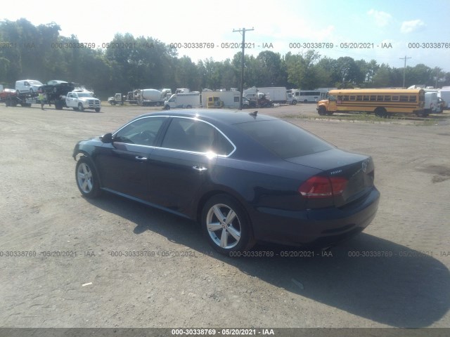 Photo 2 VIN: 1VWBP7A36CC103574 - VOLKSWAGEN PASSAT 