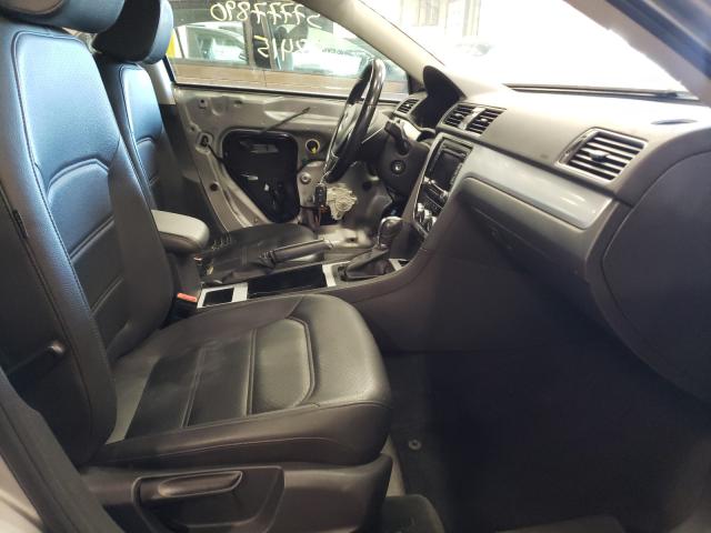 Photo 4 VIN: 1VWBP7A36CC106734 - VOLKSWAGEN PASSAT 