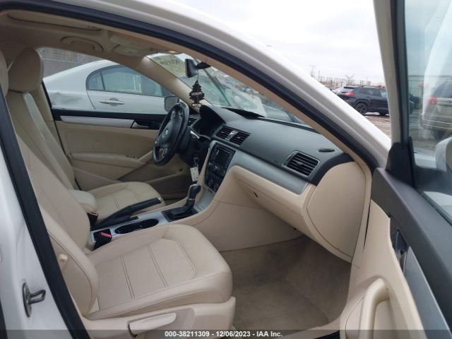 Photo 4 VIN: 1VWBP7A36DC117296 - VOLKSWAGEN PASSAT 