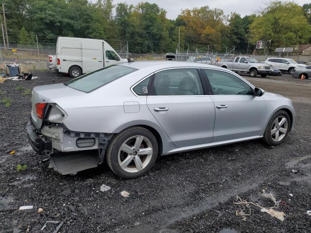 Photo 2 VIN: 1VWBP7A37CC009378 - VOLKSWAGEN PASSAT SE 