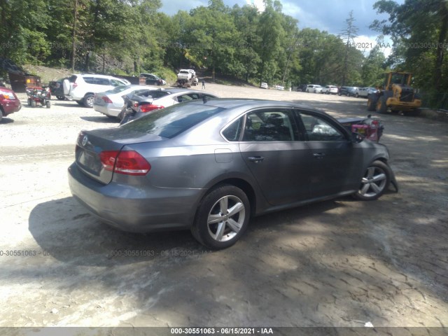 Photo 3 VIN: 1VWBP7A37CC011292 - VOLKSWAGEN PASSAT 