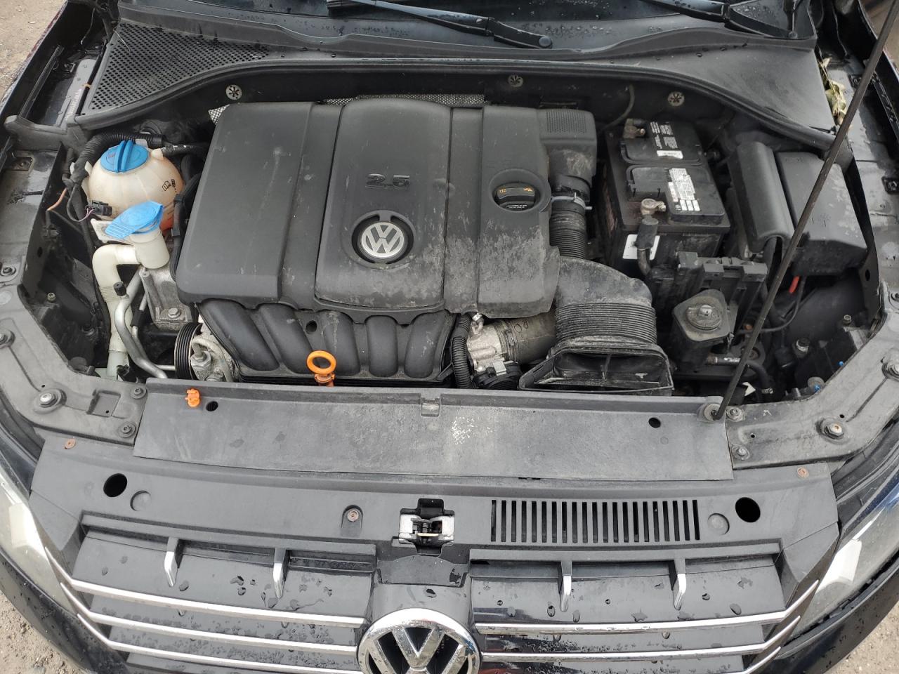 Photo 10 VIN: 1VWBP7A37CC026794 - VOLKSWAGEN PASSAT 