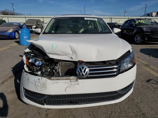 Photo 4 VIN: 1VWBP7A37CC043059 - VOLKSWAGEN PASSAT SE 