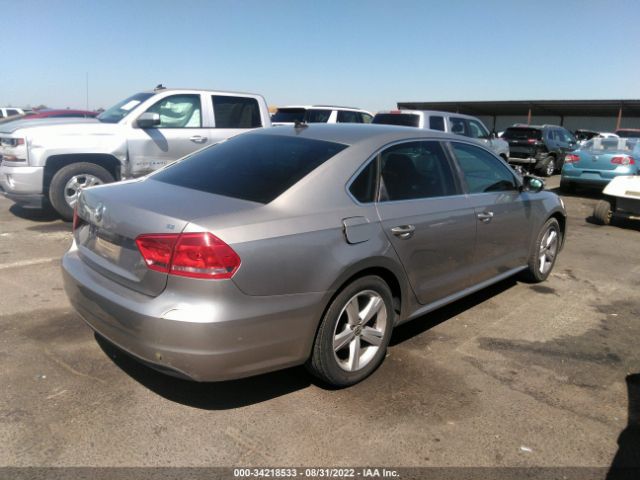 Photo 3 VIN: 1VWBP7A37CC045619 - VOLKSWAGEN PASSAT 