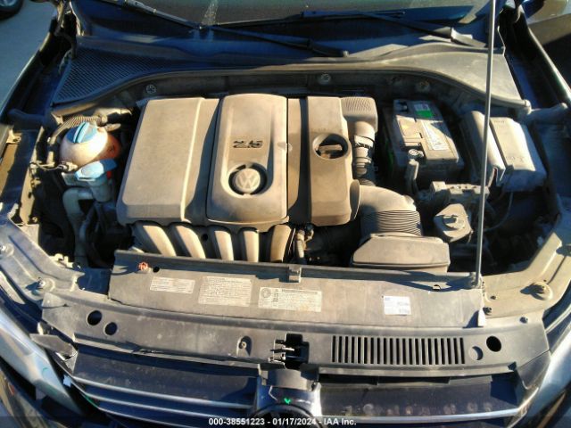 Photo 9 VIN: 1VWBP7A37CC058497 - VOLKSWAGEN PASSAT 