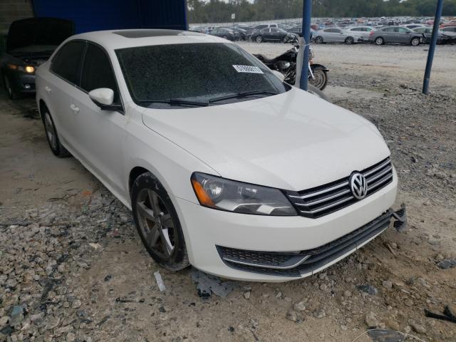 Photo 0 VIN: 1VWBP7A37CC061111 - VOLKSWAGEN PASSAT SE 