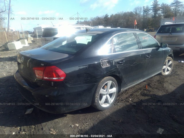 Photo 3 VIN: 1VWBP7A37CC062307 - VOLKSWAGEN PASSAT 