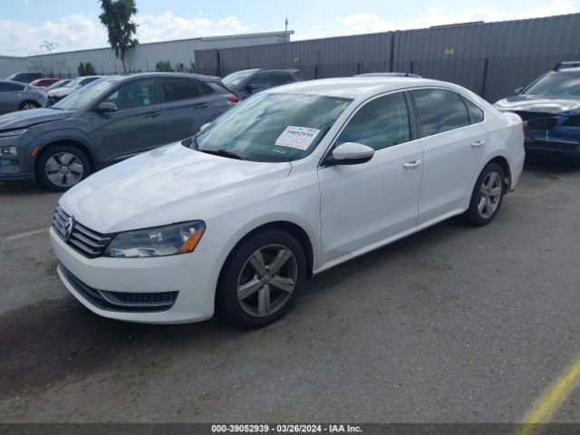 Photo 1 VIN: 1VWBP7A37CC069984 - VOLKSWAGEN PASSAT 