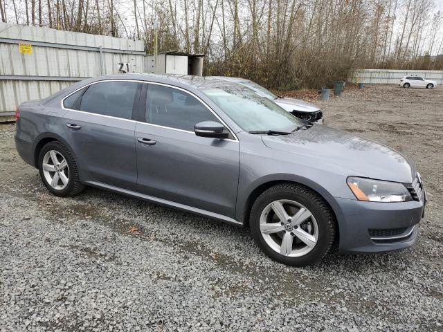 Photo 3 VIN: 1VWBP7A37DC082445 - VOLKSWAGEN PASSAT SE 