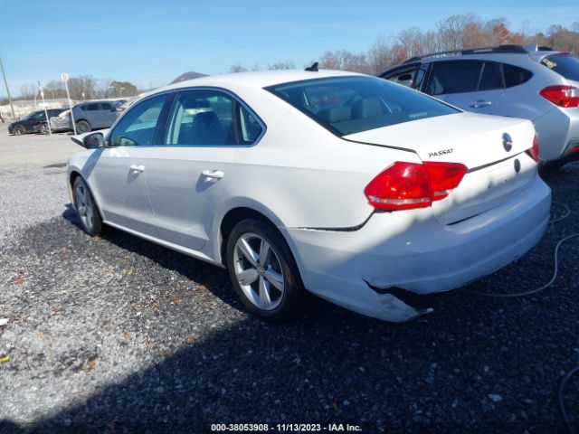 Photo 2 VIN: 1VWBP7A37DC120126 - VOLKSWAGEN PASSAT 