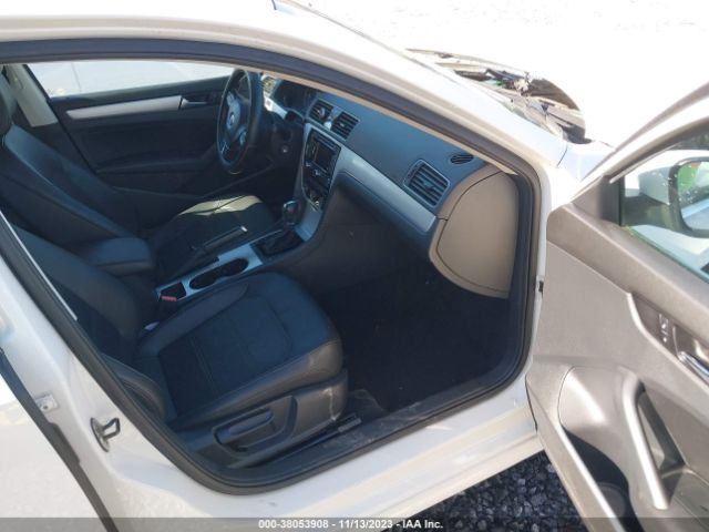 Photo 4 VIN: 1VWBP7A37DC120126 - VOLKSWAGEN PASSAT 