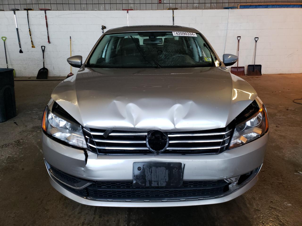 Photo 4 VIN: 1VWBP7A38CC017716 - VOLKSWAGEN PASSAT 