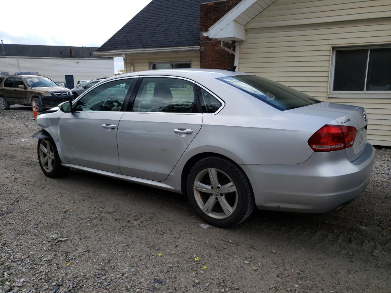 Photo 1 VIN: 1VWBP7A38CC043961 - VOLKSWAGEN PASSAT 