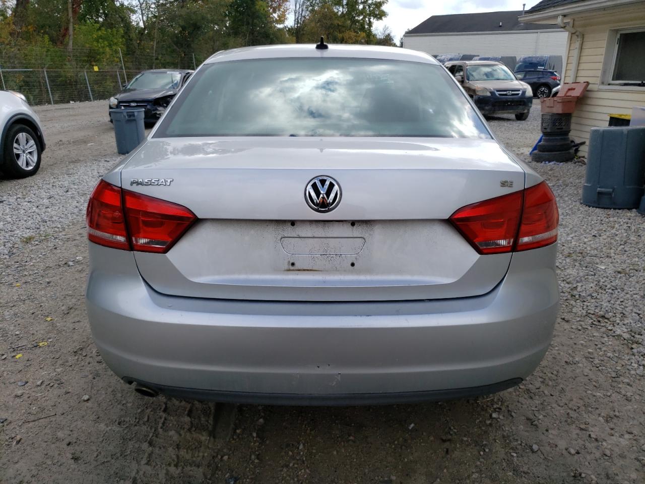 Photo 5 VIN: 1VWBP7A38CC043961 - VOLKSWAGEN PASSAT 