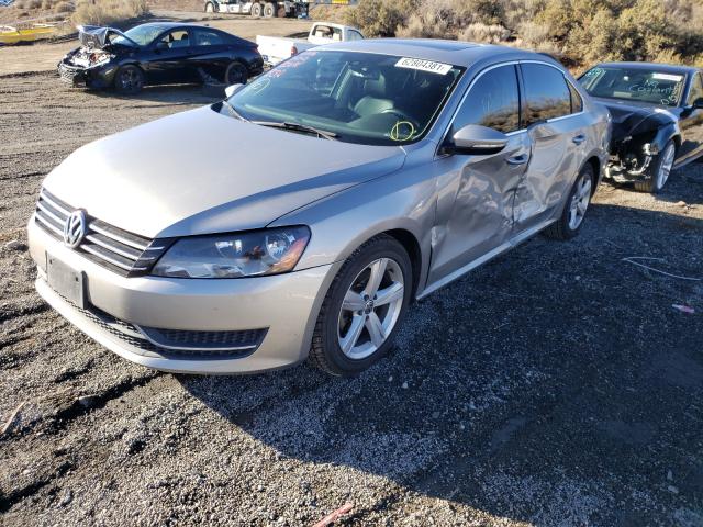 Photo 1 VIN: 1VWBP7A38CC055432 - VOLKSWAGEN PASSAT 