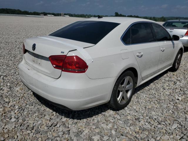 Photo 2 VIN: 1VWBP7A38DC000612 - VOLKSWAGEN PASSAT SE 