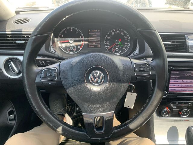 Photo 9 VIN: 1VWBP7A38DC097990 - VOLKSWAGEN PASSAT 