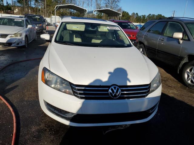 Photo 4 VIN: 1VWBP7A38DC149747 - VOLKSWAGEN PASSAT 