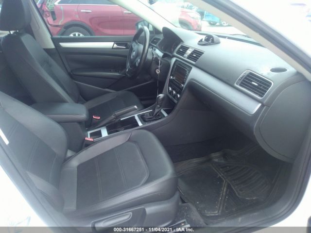 Photo 4 VIN: 1VWBP7A39CC047050 - VOLKSWAGEN PASSAT 