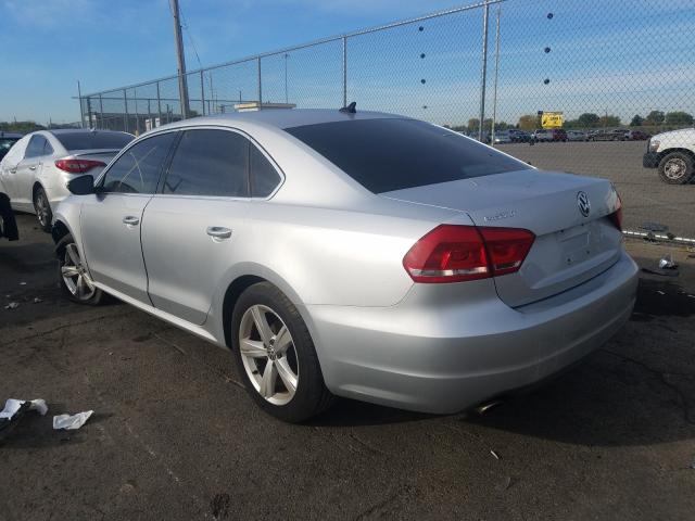 Photo 2 VIN: 1VWBP7A39CC070313 - VOLKSWAGEN PASSAT SE 