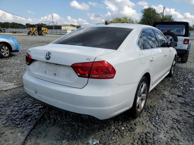 Photo 3 VIN: 1VWBP7A39DC028919 - VOLKSWAGEN PASSAT 