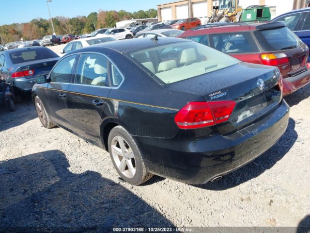 Photo 2 VIN: 1VWBP7A39DC122749 - VOLKSWAGEN PASSAT 