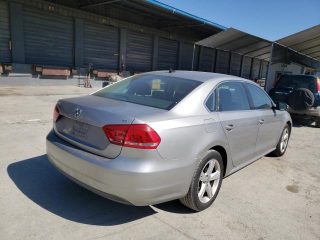 Photo 3 VIN: 1VWBP7A3XCC025297 - VOLKSWAGEN PASSAT 