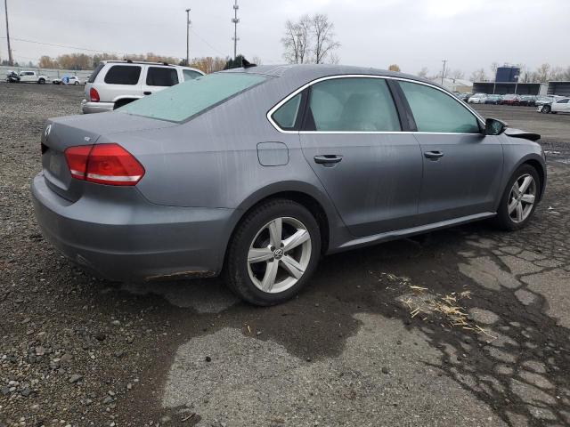 Photo 2 VIN: 1VWBP7A3XCC040866 - VOLKSWAGEN PASSAT SE 