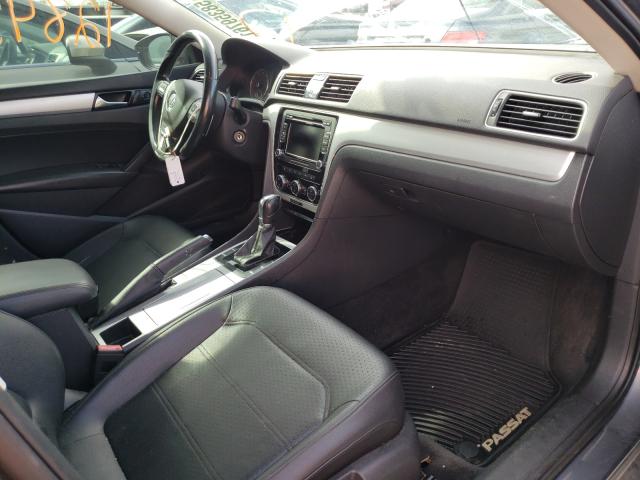 Photo 4 VIN: 1VWBP7A3XCC073883 - VOLKSWAGEN PASSAT 