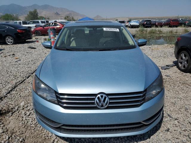 Photo 4 VIN: 1VWBP7A3XCC105957 - VOLKSWAGEN PASSAT 