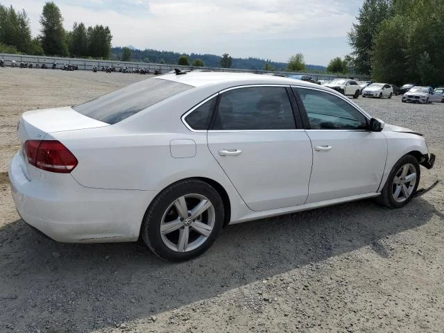 Photo 2 VIN: 1VWBP7A3XDC112053 - VOLKSWAGEN PASSAT SE 