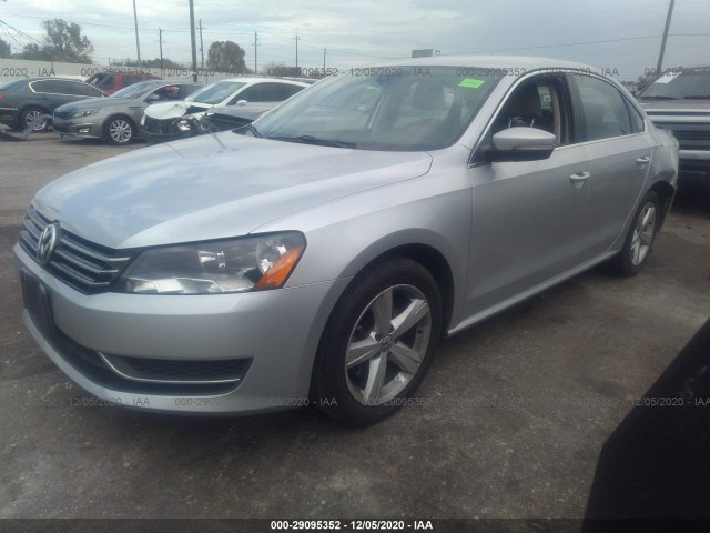 Photo 1 VIN: 1VWBS7A30EC033166 - VOLKSWAGEN PASSAT 