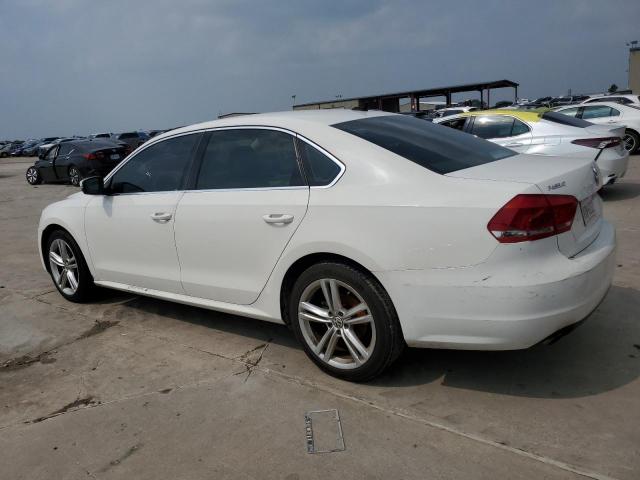 Photo 1 VIN: 1VWBS7A30EC094629 - VOLKSWAGEN PASSAT 